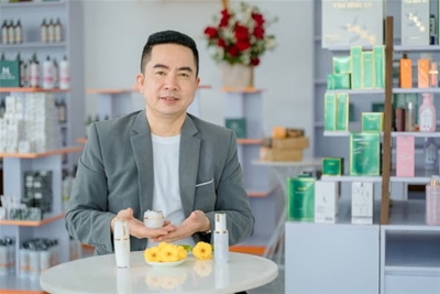 KEM DƯỠNG THẢO MỘC QUEEN – BÍ QUYẾT LÀN DA KHÔNG TUỔI, TỎA SÁNG TỰA NỮ HOÀNG!